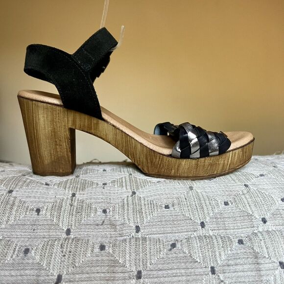 Eric Michael Rachel Black & Metallic Silver Sandals & Faux Wood Size EU 37 US 7 - Picture 3 of 16
